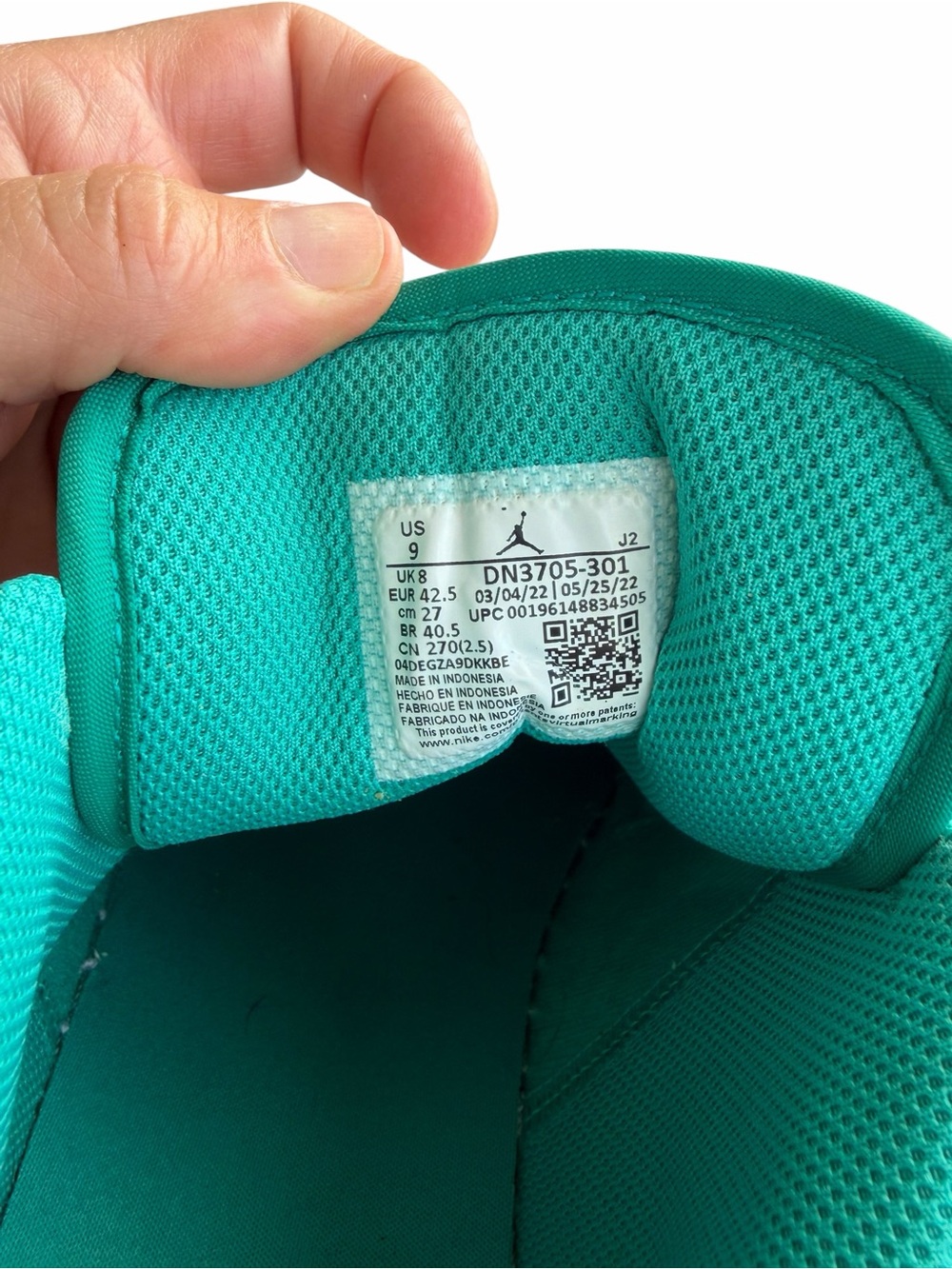 Nike Air Jordan 1 Low SE In Emerald Sz 9 - Picture 7 of 10